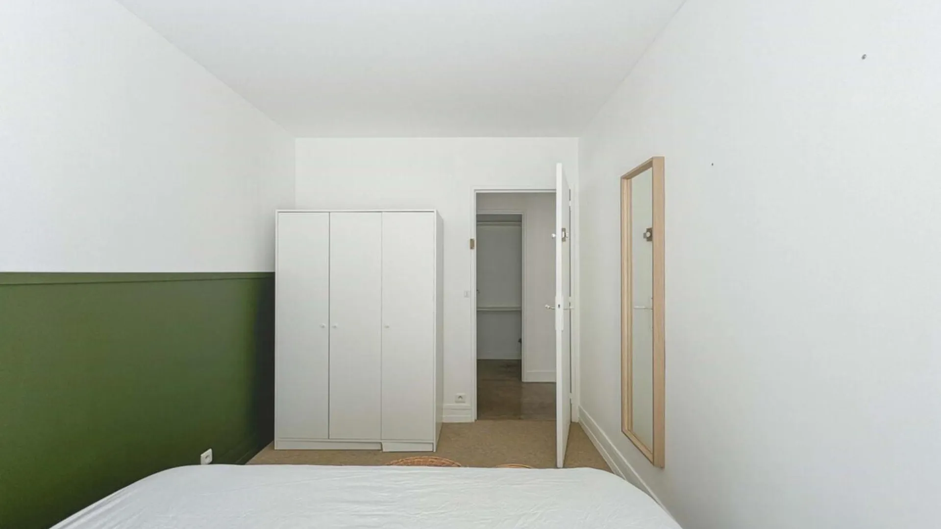 Flexliving - Whole Flat - Friant Appartement Parijs