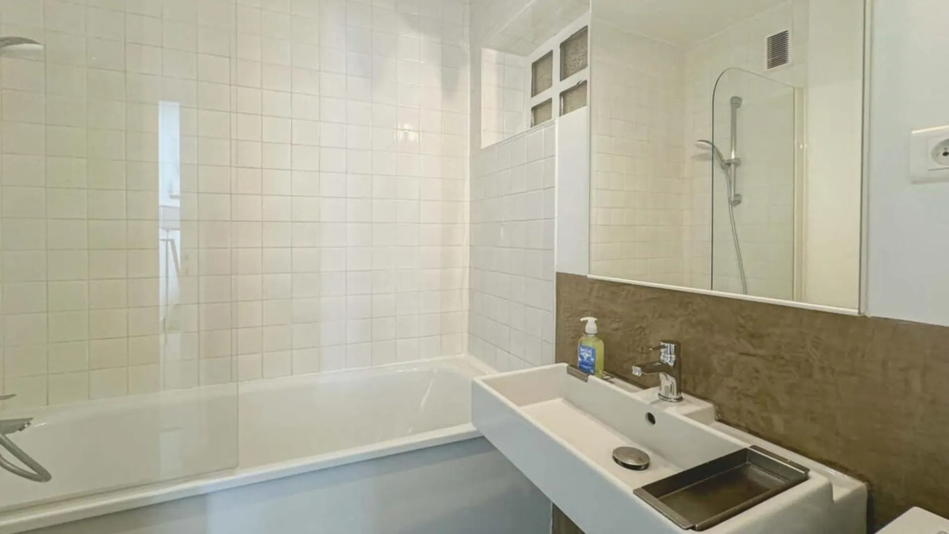 Flexliving - Whole Flat - Friant Appartement Parijs Frankrijk